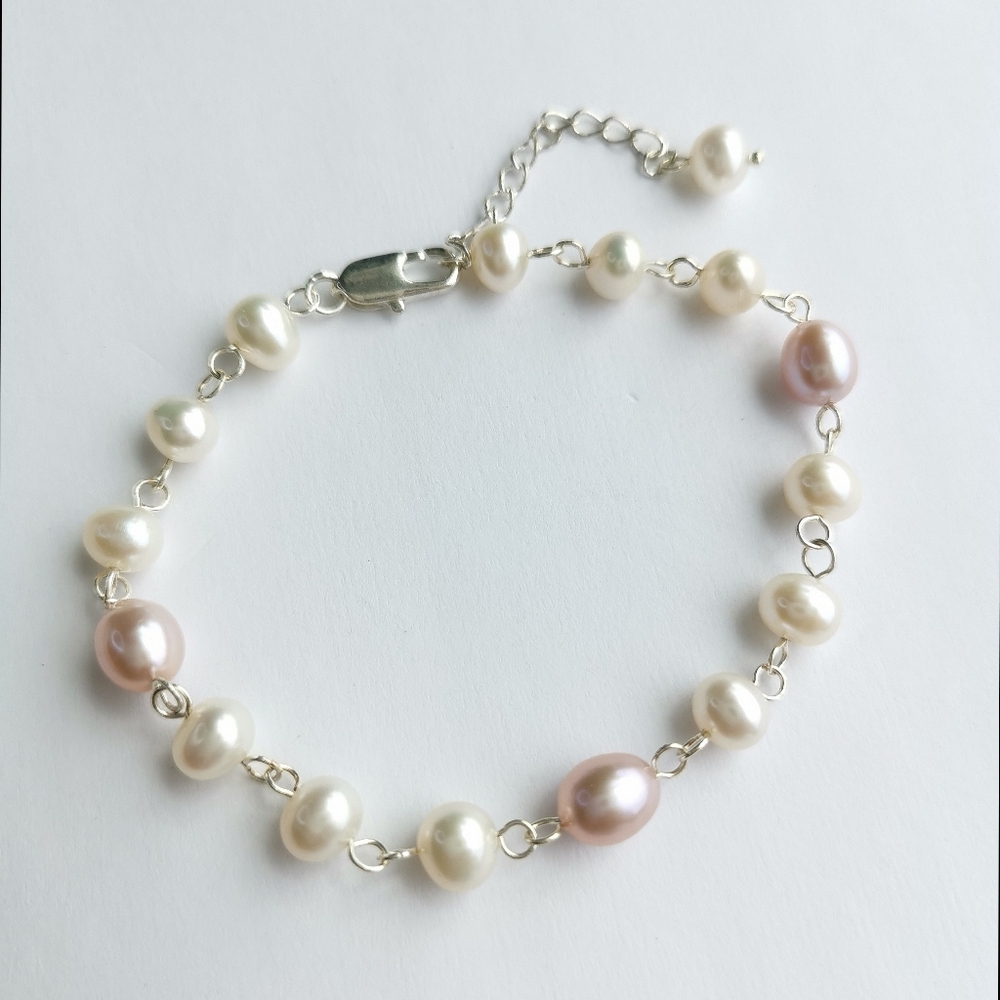 Freshwater Pearl Bracelet White and Blush Pink